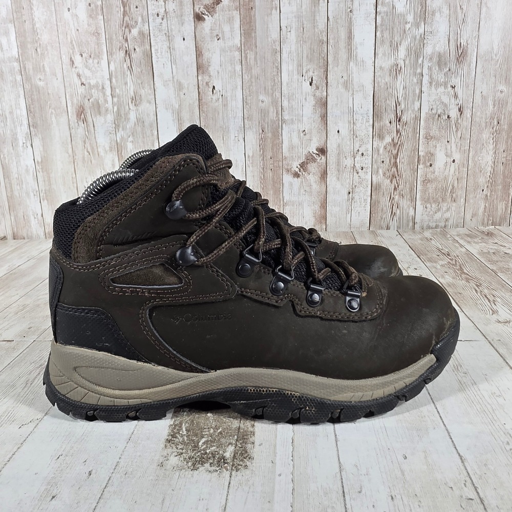 Columbia Newton‎ Ridge Plus Waterproof Hiking Boots Brown Womens 7.5 BL3783-231